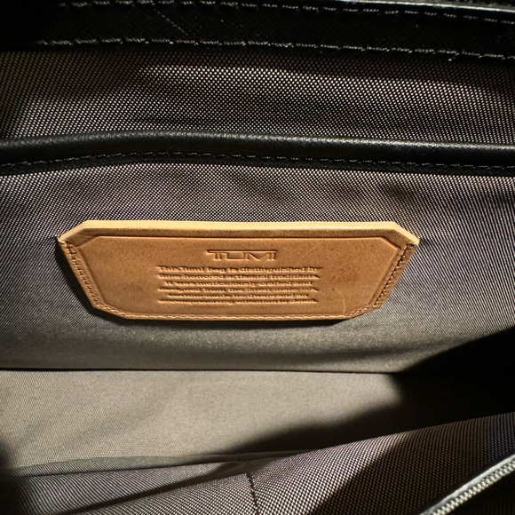 Tumi Mens Leather Strapped Briefcase - Picture 8 of 9